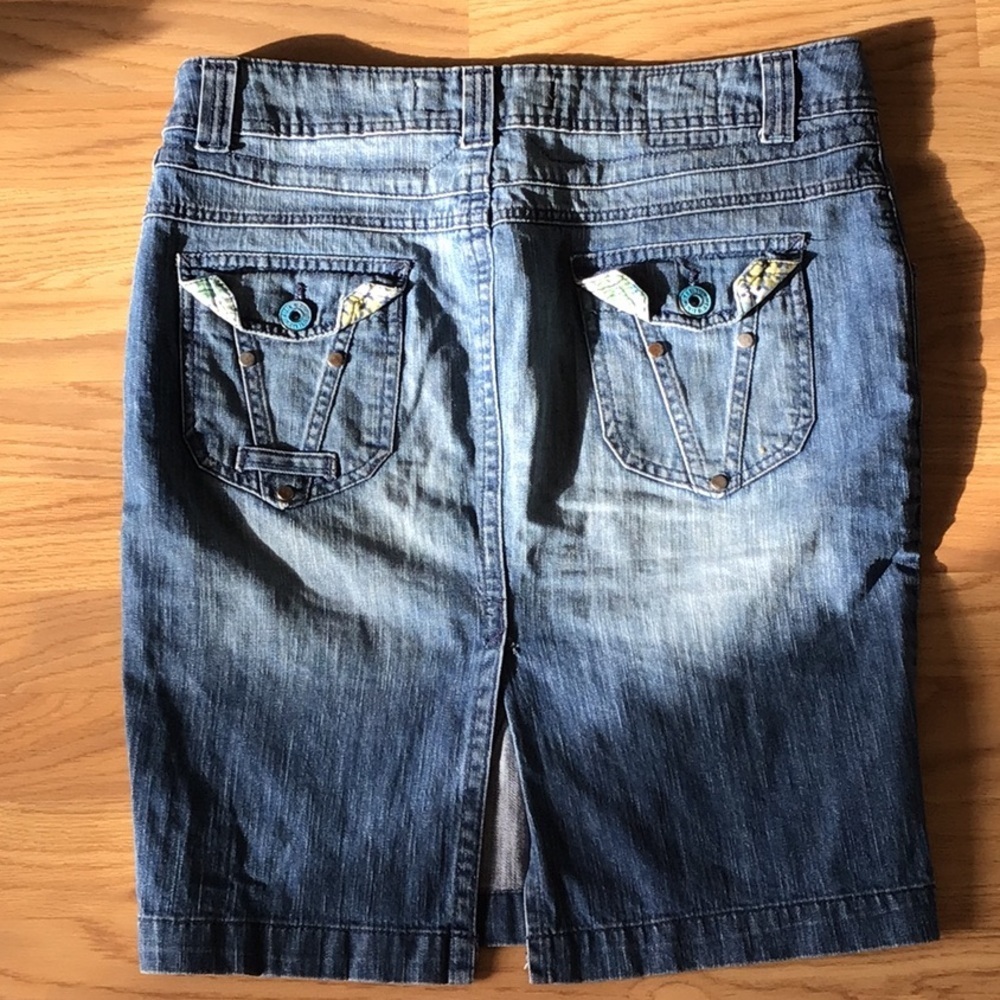 TRF Denim cute skirt size 8